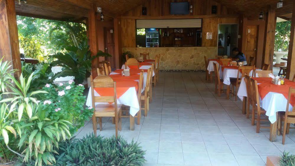 Hotel Alkamar Tambor  Buitenkant foto
